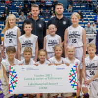 Vuoden 2021 lasten ja nuorten Tähtiseura Lahti Basket Juniorit