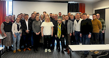 Ryhmäkuva aluejohdon neuvottelupäiville osallistuneista